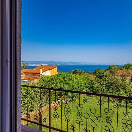 Apartment Roza, Sea View, Free Parking Ičići Exterior foto